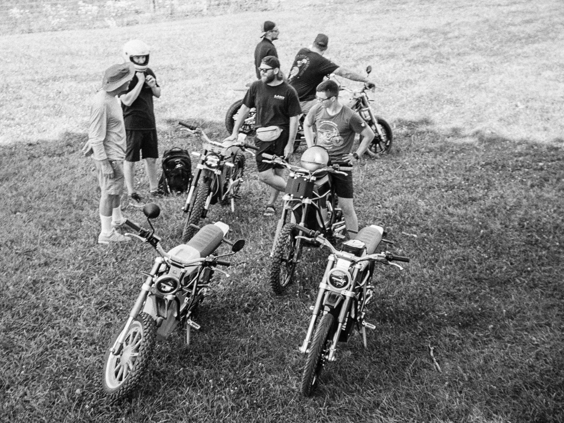 The Birth of Electric Motorcycles and Modern Pioneers