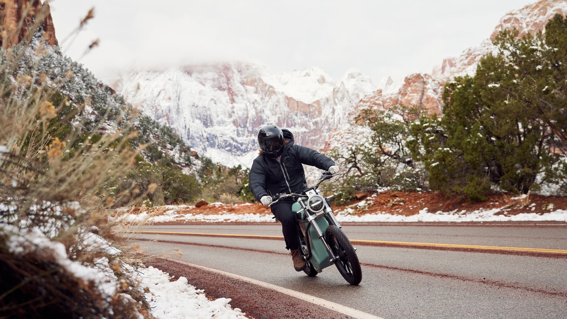Electric Motorcycle Laws & Regulations by State (2026) - LAND Moto