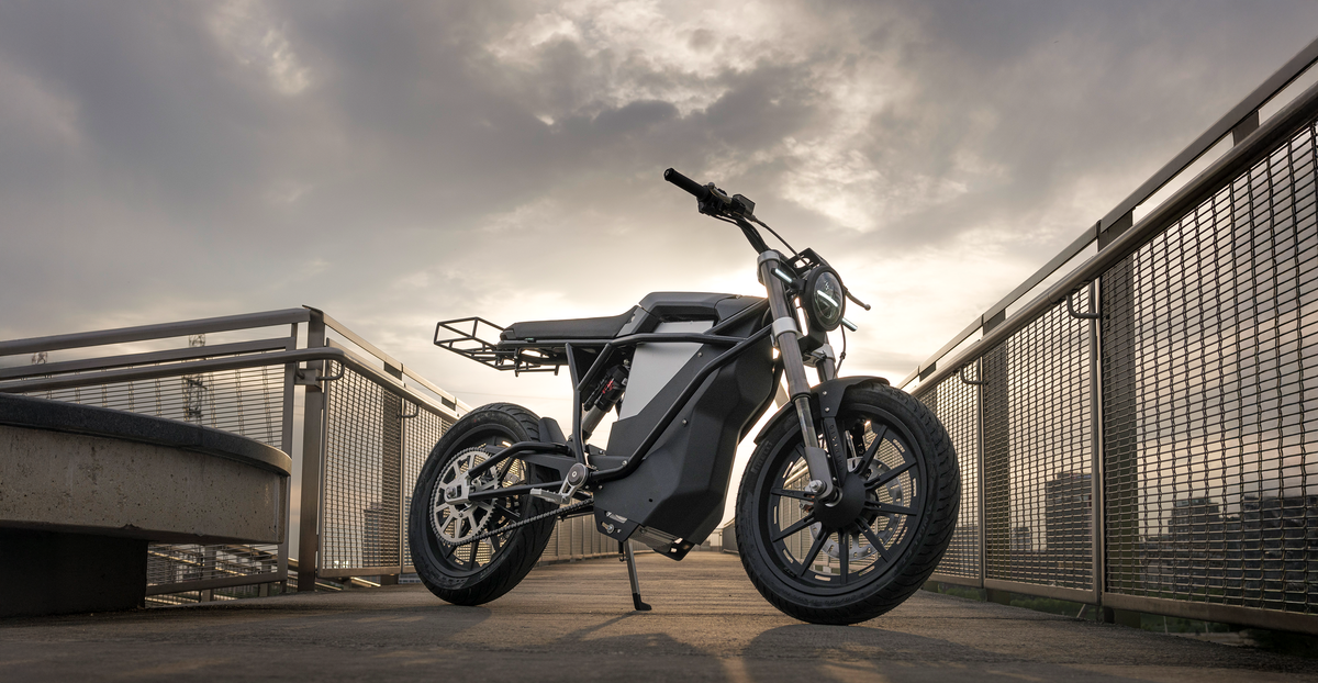 LAND Moto story