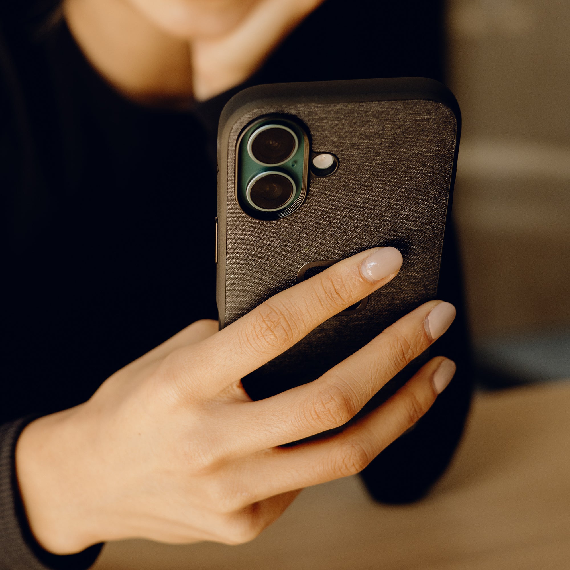 Everyday Case | iPhone 16 Plus Charcoal | BY PEAK DESIGN
