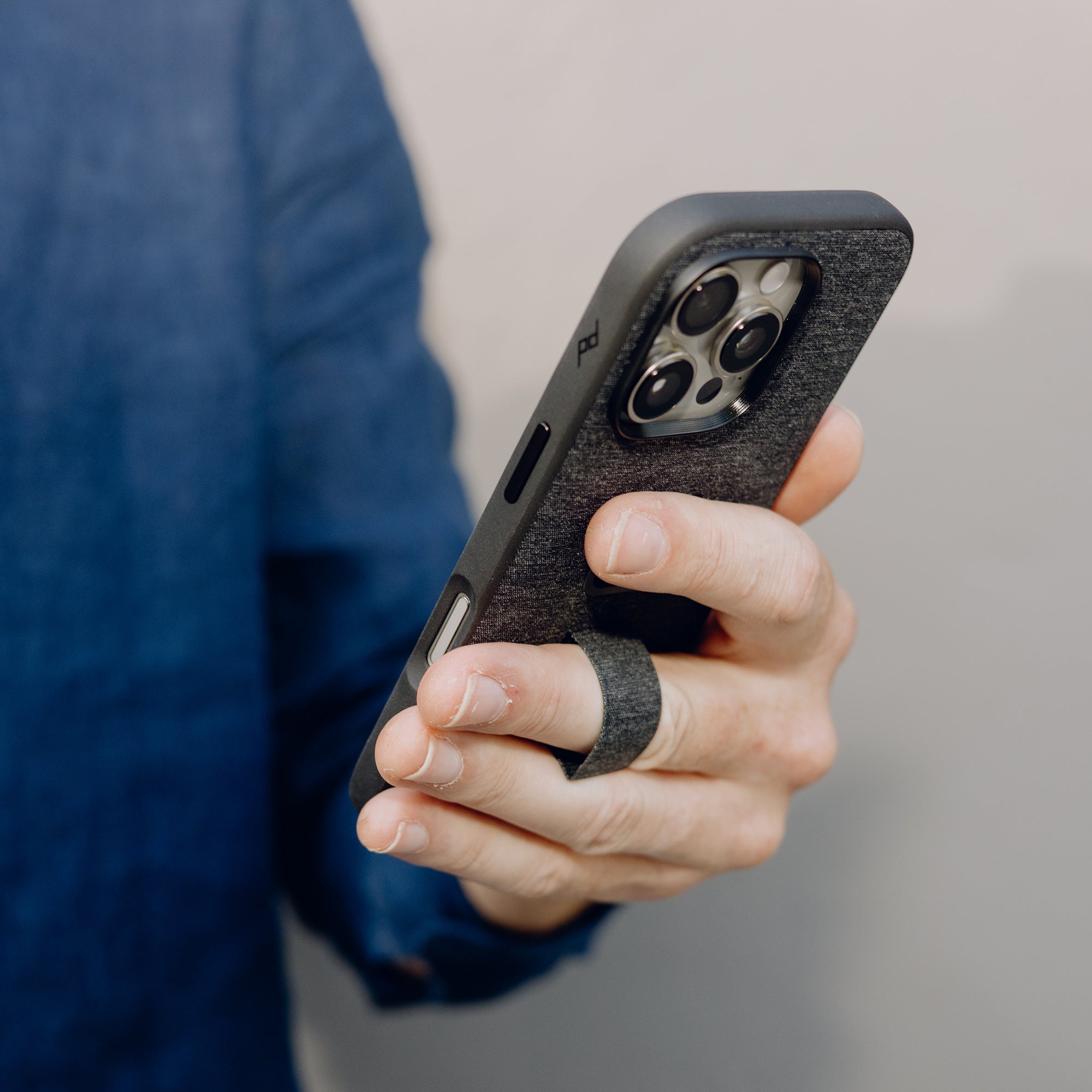 Everyday Loop Case | iPhone 16 Pro Max | Charcoal
