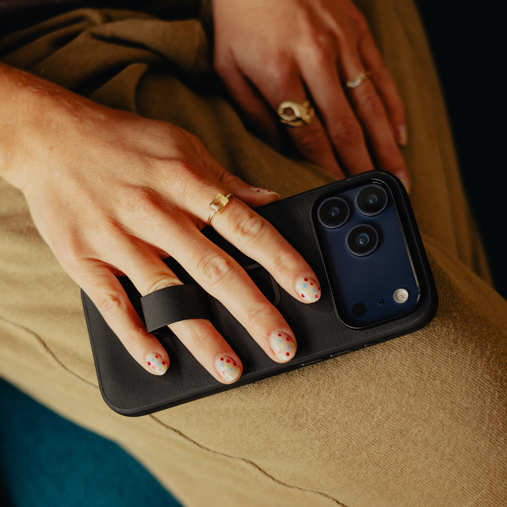 Everyday Loop Case | iPhone 17 Pro Max | Black