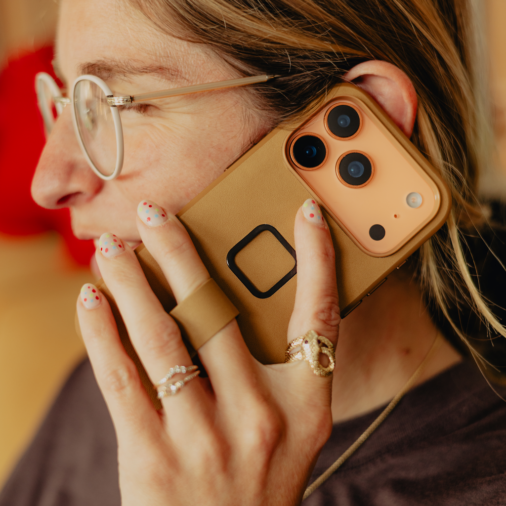 Everyday Loop Case | iPhone 17 Pro Max | Tan